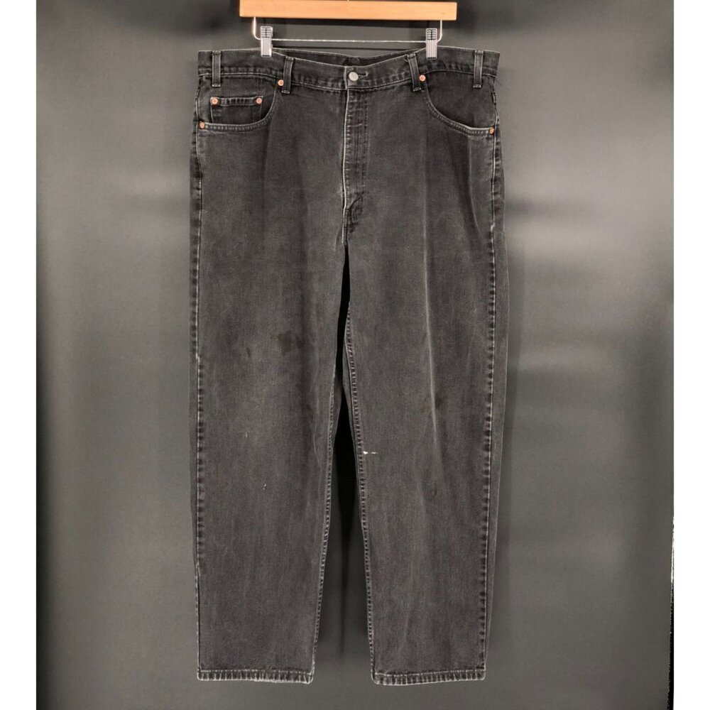 Vintage Levis Men's 550 Relaxed Fit Jeans W42 L30 Black Canada Red Tab Y2k 2001